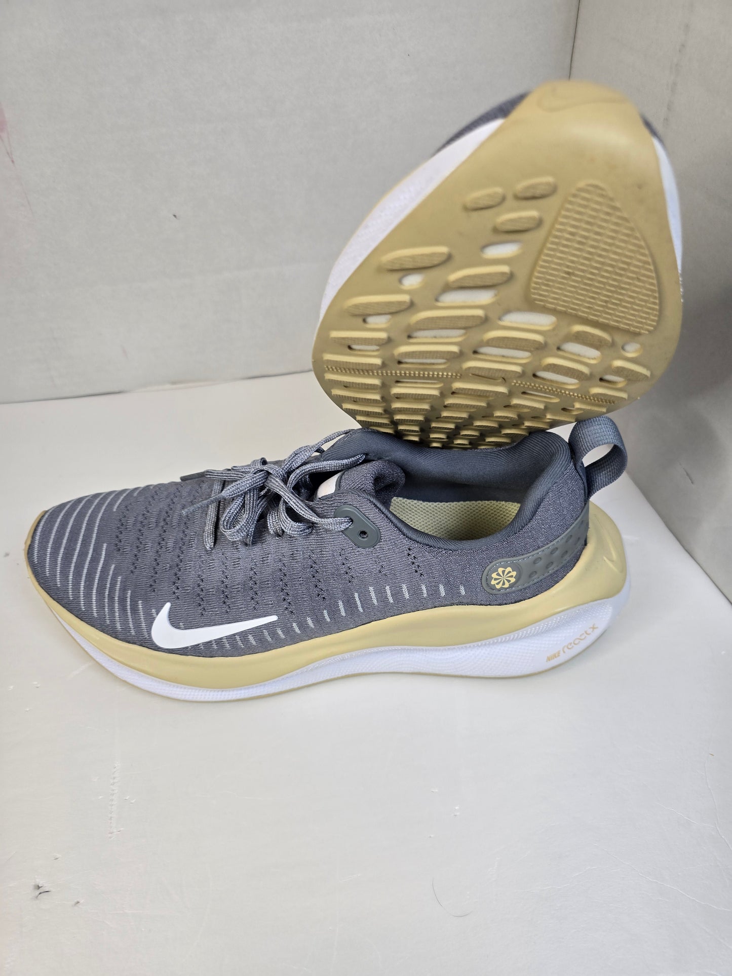 Nike ReactX Infinity Run 4 Tb Flyknit Tan Gold Colorway ReactX Foam Eco Friend